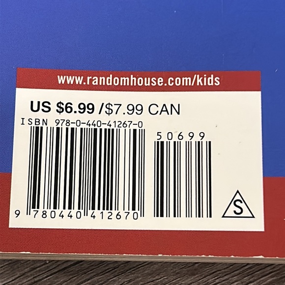 Where the Red Fern Grows by Wilson Rawls. Yearling Books. - Picture 3 of 4